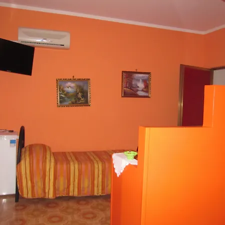 Montagne Rocciose Bed and Breakfast Frascineto