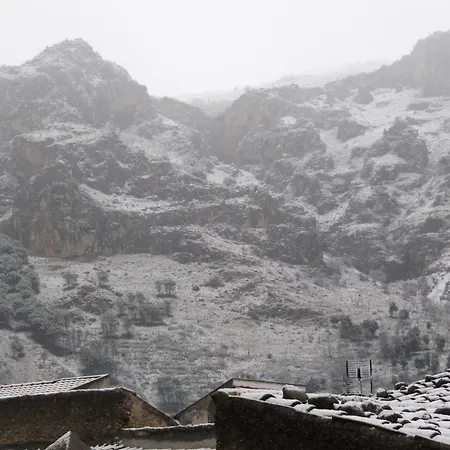 Montagne Rocciose Bed and Breakfast