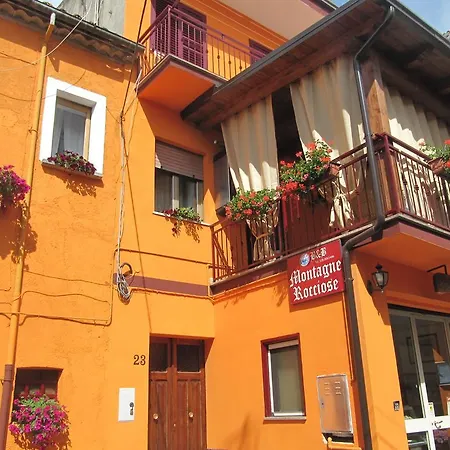 Montagne Rocciose فندق مبيت وإفطار 3*
