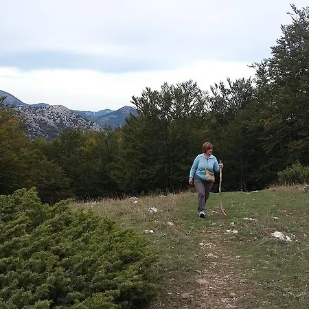 Montagne Rocciose فندق مبيت وإفطار Frascineto