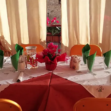 Montagne Rocciose فندق مبيت وإفطار 3*