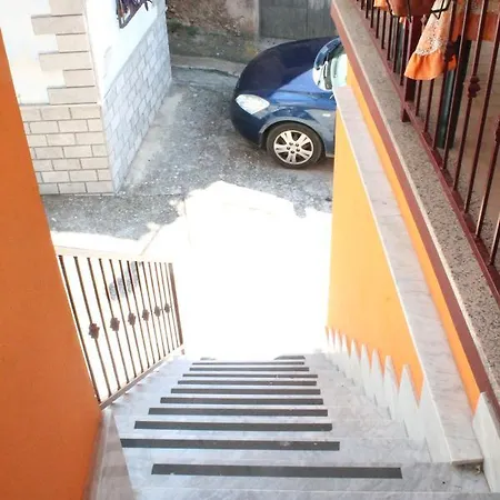 Montagne Rocciose 3* Frascineto