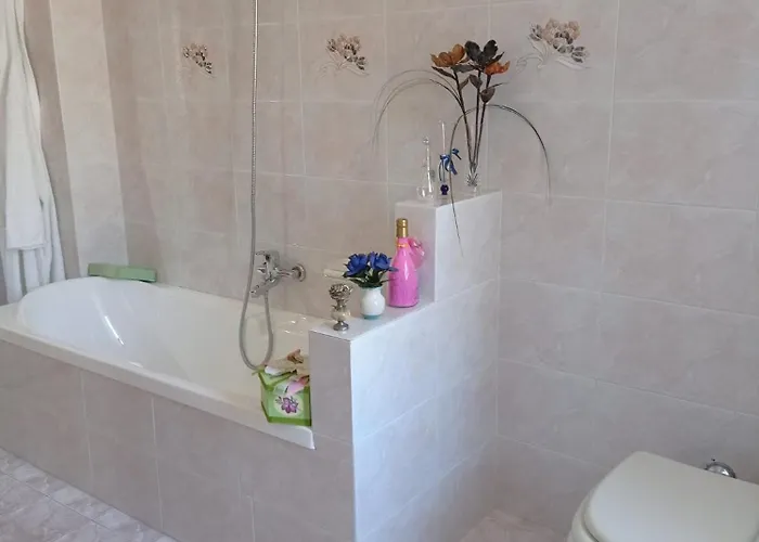 לינה וארוחת בוקר Montagne Rocciose Frascineto