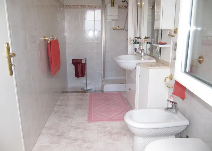 לינה וארוחת בוקר Montagne Rocciose Frascineto