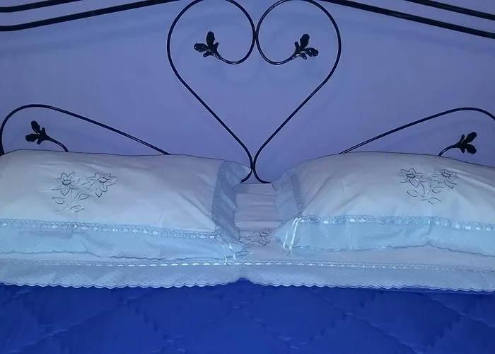 Montagne Rocciose לינה וארוחת בוקר Frascineto